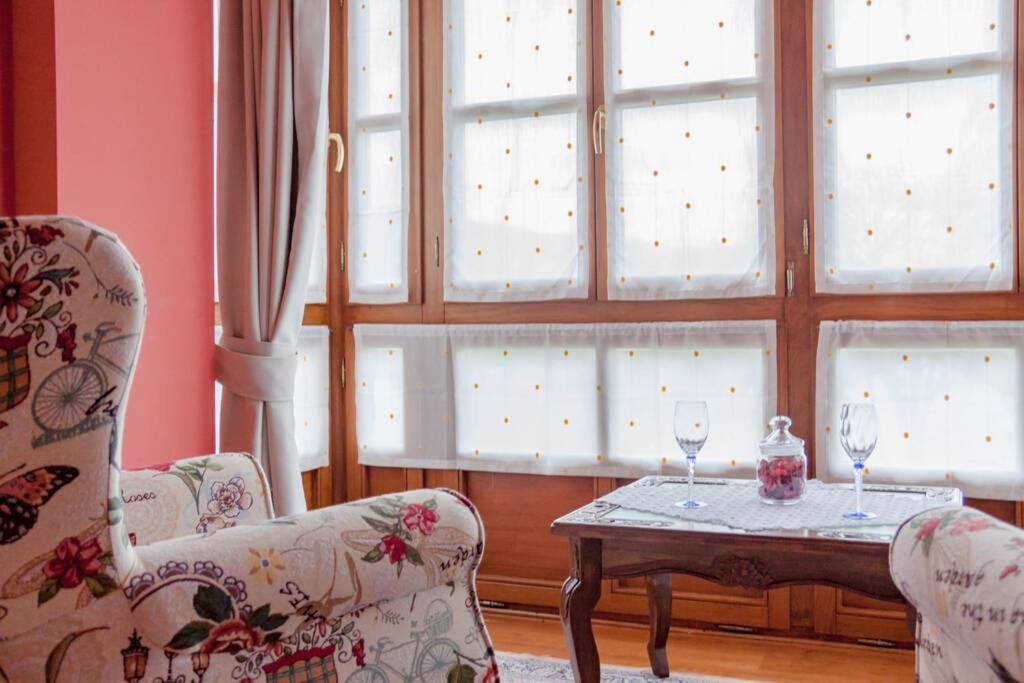 Vila La Casona De La Bisa Colombres Exteriér fotografie
